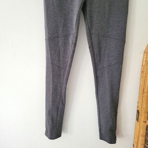 Liz Lange Maternity Leggings Gray Ankle  Zips XS - Picture 2 of 10
